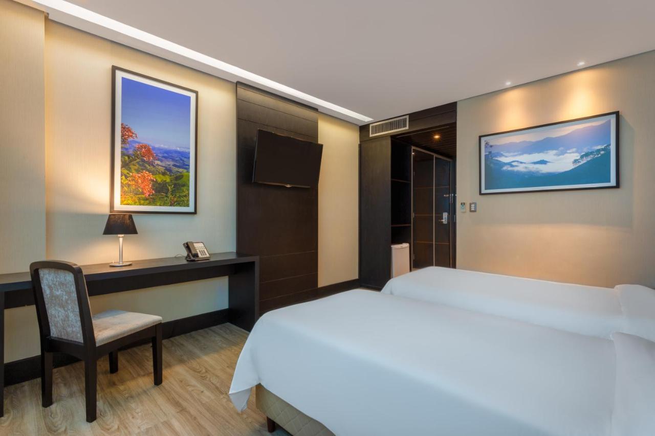 Quarto com 2 Camas de Solteiro - Não Fumantes